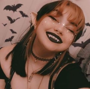 Meet your Posher, Thea